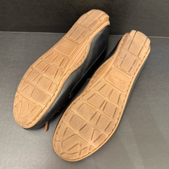 Clarks Black Leather Boat/Driving Shoe - Picture 5 of 7